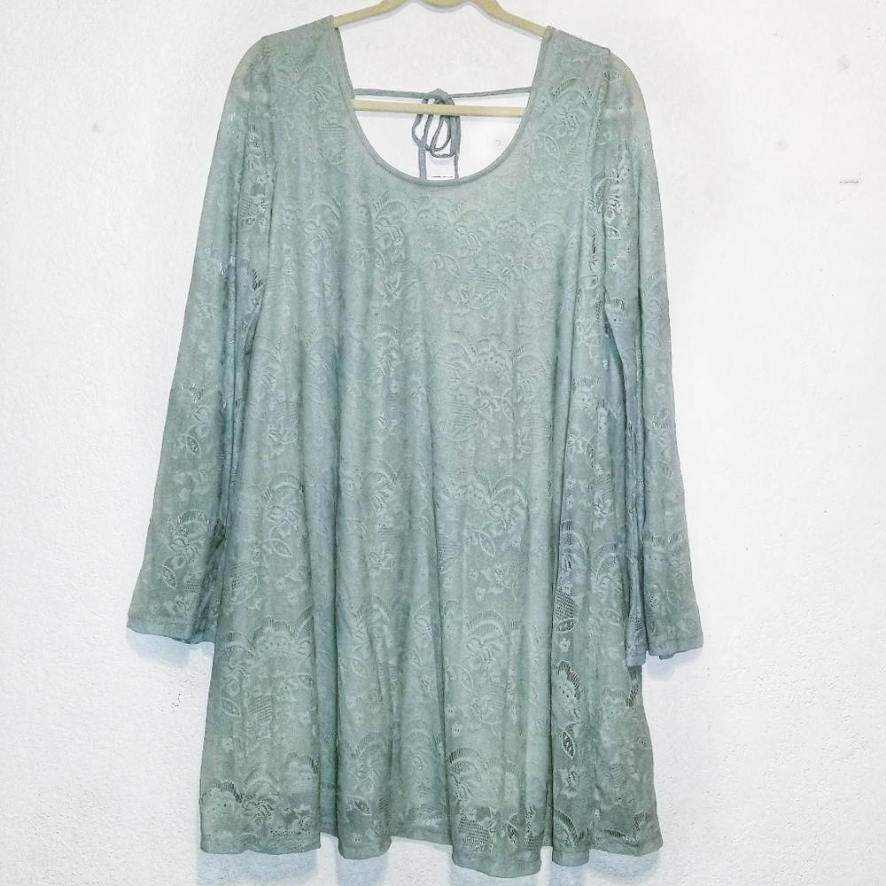 Altar'd State Lost In The City Sage Green Lace